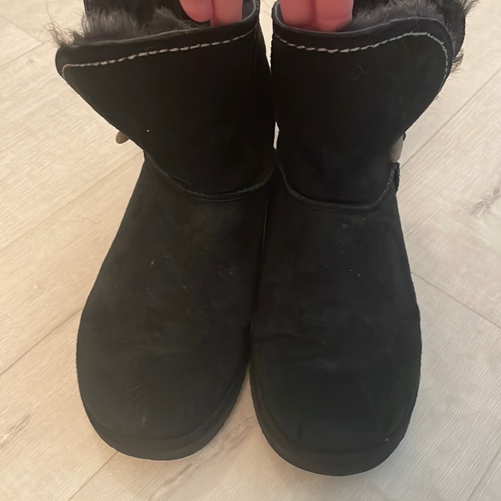 Ugg black boots size 8
